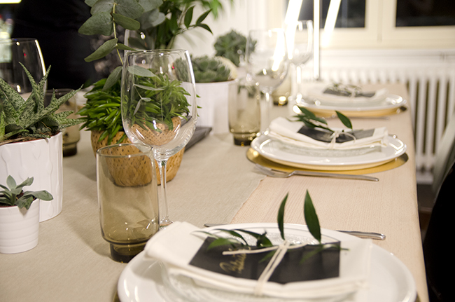 Neutral tablesetting in black, white and gold with succulents //  noglitternoglory.com