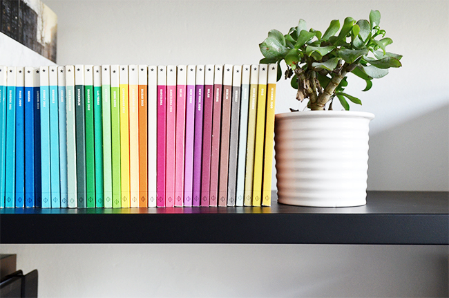 10 Tips for Styling your Shelves via noglitternoglory.com